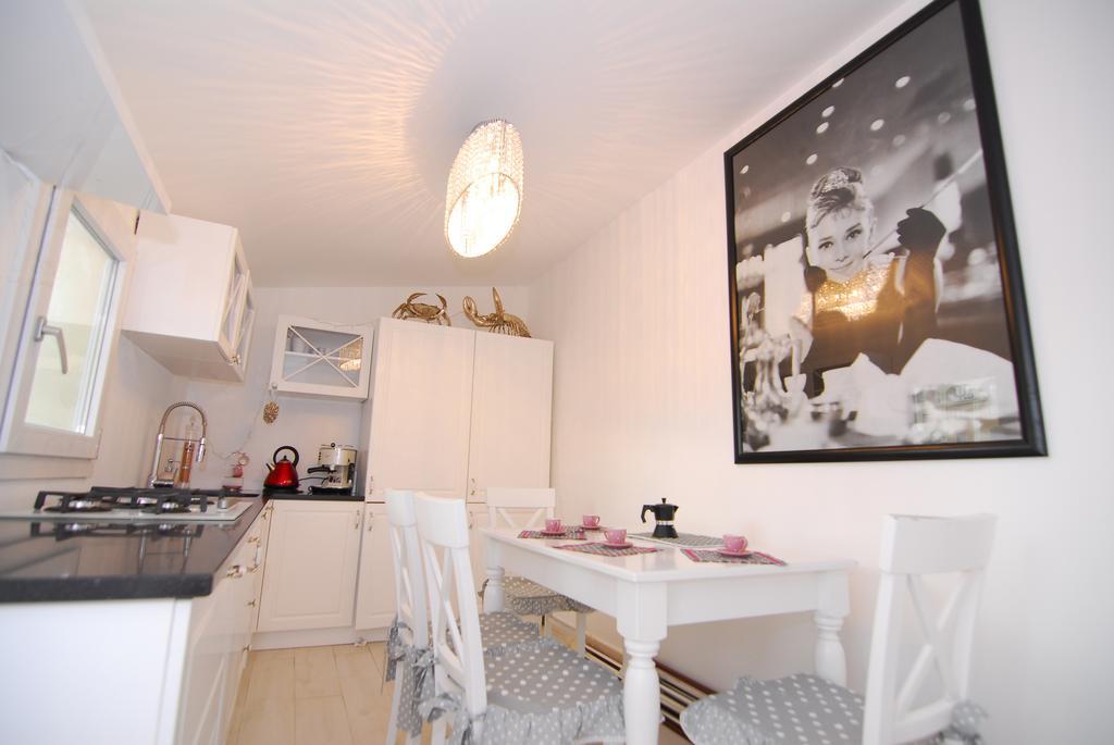 Imaginarium Apartment Syracuse Room photo