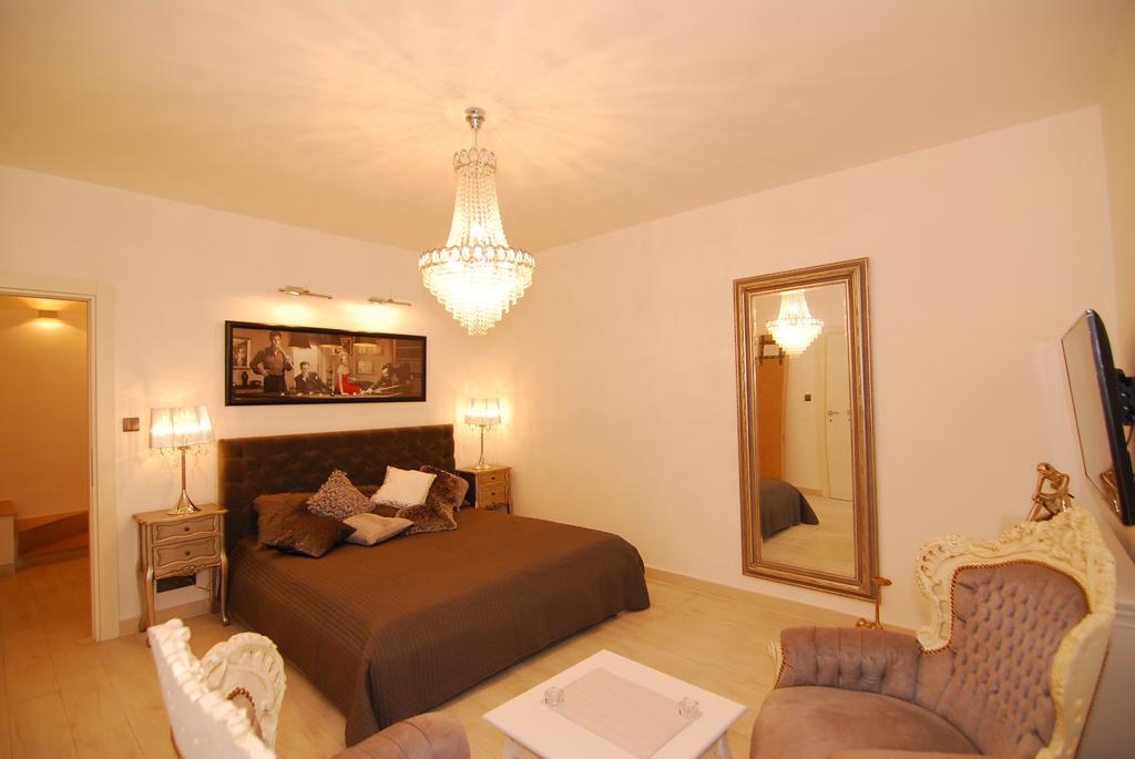 Imaginarium Apartment Syracuse Room photo