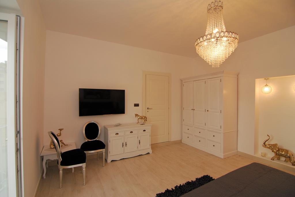 Imaginarium Apartment Syracuse Room photo